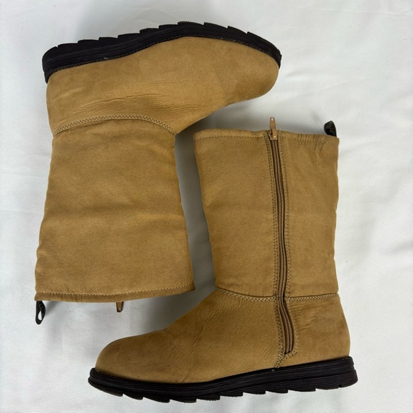 Muk Luks Boots Andrea 4-in-1 Pattern Versatile Faux Fur Sweater Boots Tan Size 9 - Picture 7 of 16